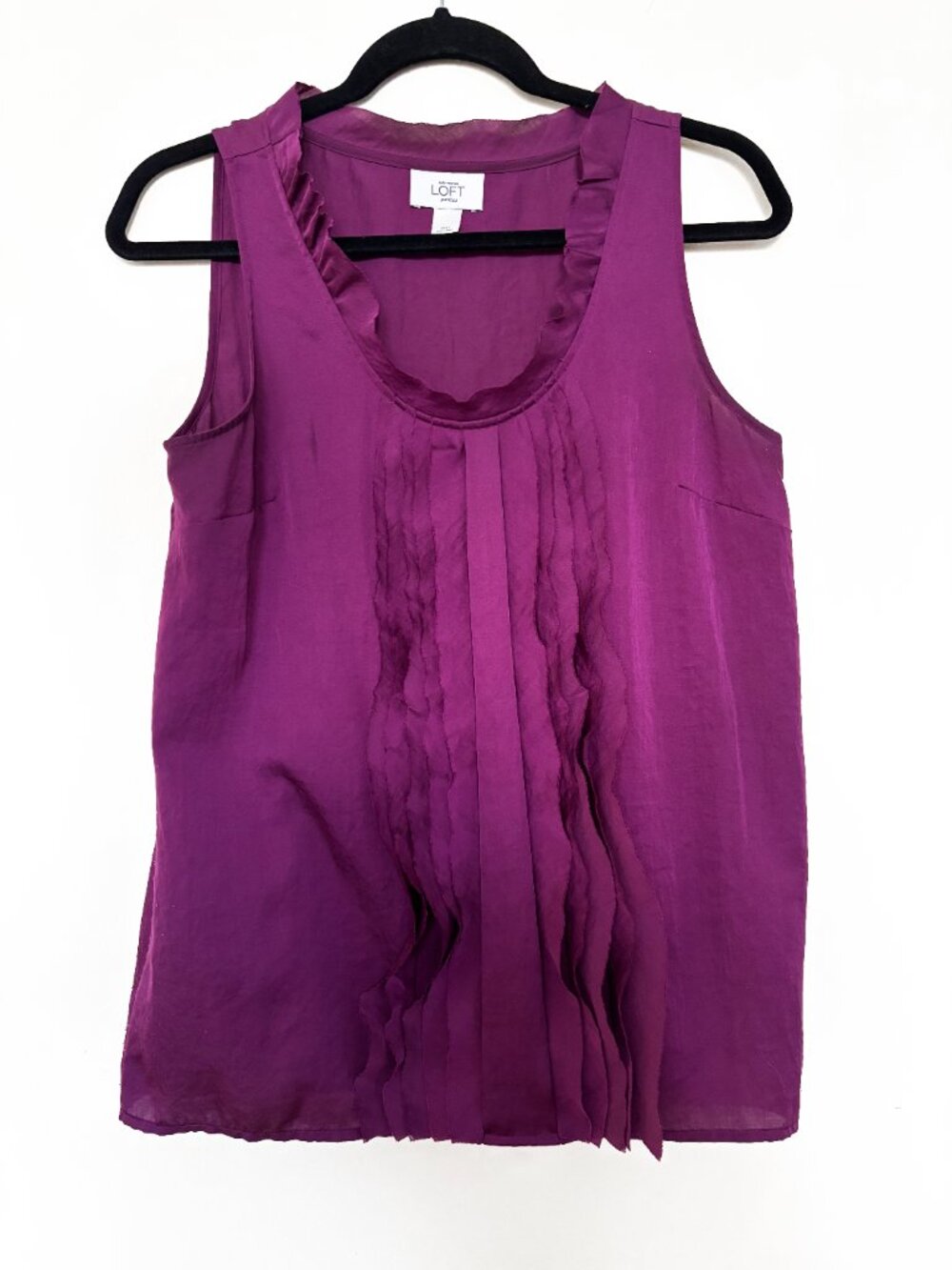 LOFT Ann Taylor Silky Purple Ruffle Front Sleeveless Blouse Sz M Petite